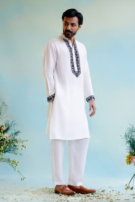 Buy_Nero India_White Muslin Embroidery Floral Kurta _Online_at_Aza_Fashions