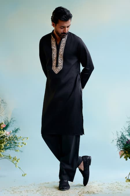 Buy_Nero India_Black Muslin, Cotton Embroidery Floral Straight Kurta With Pant _Online_at_Aza_Fashions