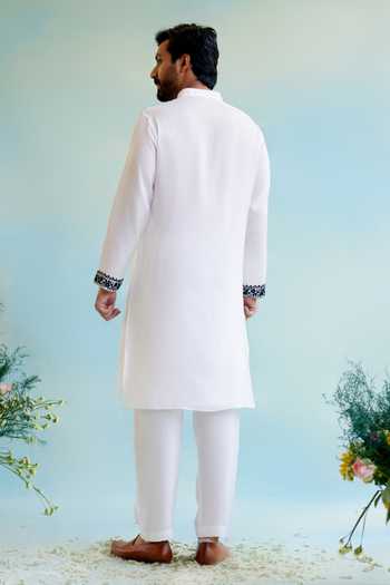 Shop Nero India White Muslin, Cotton Embroidery Floral Kurta With Pant at Aza Fashions Shop_Nero India_White Muslin, Cotton Embroidery Floral Kurta With Pant _at_Aza_Fashions