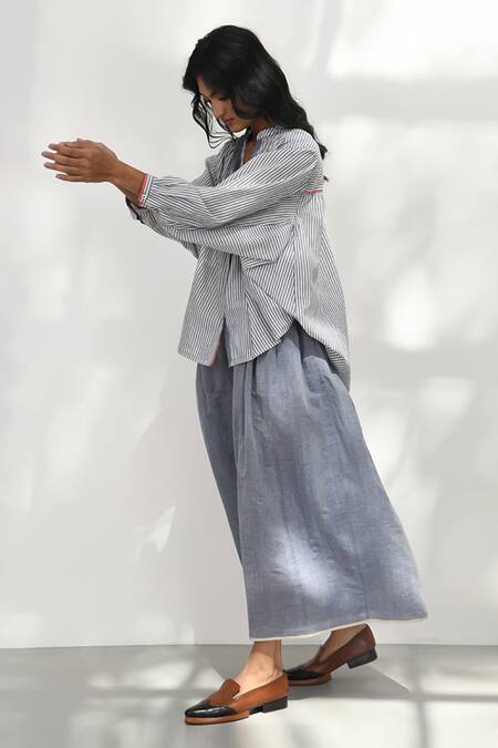 Buy Payal Pratap Grey Chambray Cotton Solid Taranto Wide-legged Pant Online at Aza Fashions Buy_Payal Pratap_Grey Chambray Cotton Solid Taranto Wide-legged Pant _Online_at_Aza_Fashions