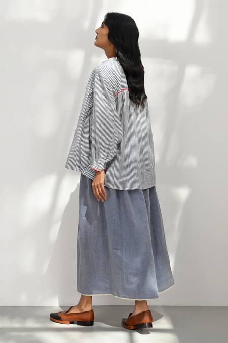 Shop Payal Pratap Grey Chambray Cotton Solid Taranto Wide-legged Pant at Aza Fashions Shop_Payal Pratap_Grey Chambray Cotton Solid Taranto Wide-legged Pant _at_Aza_Fashions