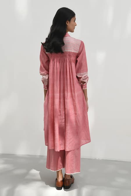 Shop Payal Pratap Pink Handloom Cotton Solid Celine Pant at Aza Fashions Shop_Payal Pratap_Pink Handloom Cotton Solid Celine Pant _at_Aza_Fashions