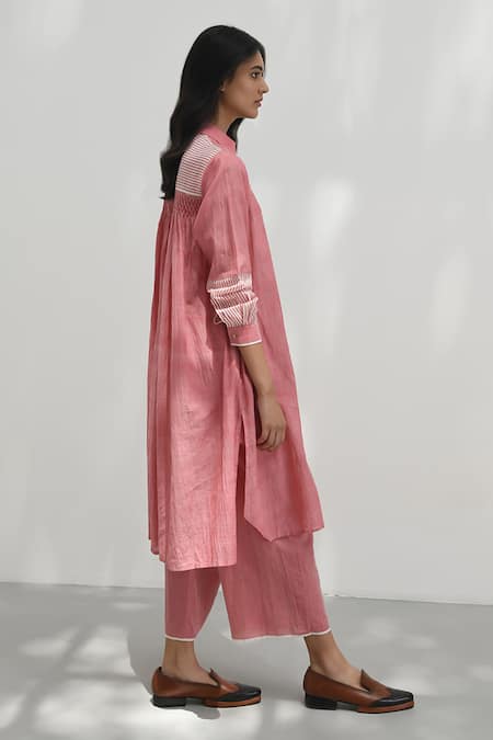 Shop Payal Pratap Pink Handloom Cotton Solid Celine Pant Online at Aza Fashions Shop_Payal Pratap_Pink Handloom Cotton Solid Celine Pant _Online_at_Aza_Fashions