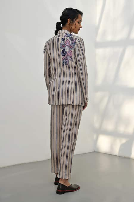 Buy Payal Pratap Beige Handloom Linen Printed Striped Chorio Trouser Online at Aza Fashions Buy_Payal Pratap_Beige Handloom Linen Printed Striped Chorio Trouser _Online_at_Aza_Fashions