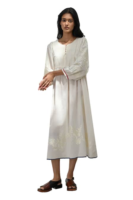 Payal Pratap Ivory Handloom Cotton Embroidered Floral Round Pistoia Dress Online at Aza Fashions Payal Pratap_Ivory Handloom Cotton Embroidered Floral Round Pistoia Dress _Online_at_Aza_Fashions