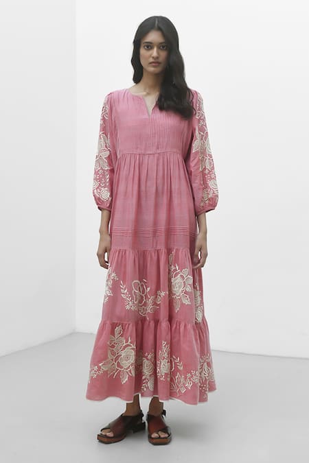 Payal Pratap Pink Chambray Cotton Embroidered Floral Notched Agios Tiered Dress Online at Aza Fashions Payal Pratap_Pink Chambray Cotton Embroidered Floral Notched Agios Tiered Dress _Online_at_Aza_Fashions