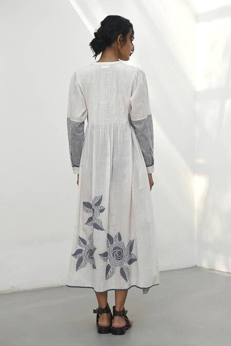 Shop Payal Pratap Ivory Handloom Cotton Printed Striped V Neck Lesvos Patchwork Panelled Dress at Aza Fashions Shop_Payal Pratap_Ivory Handloom Cotton Printed Striped V Neck Lesvos Patchwork Panelled Dress _at_Aza_Fashions