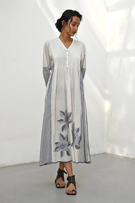 Payal Pratap Ivory Handloom Cotton Printed Striped V Neck Lesvos Patchwork Panelled Dress Online at Aza Fashions Payal Pratap_Ivory Handloom Cotton Printed Striped V Neck Lesvos Patchwork Panelled Dress _Online_at_Aza_Fashions