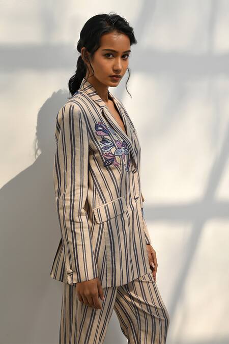 Payal Pratap_Beige Handloom Linen Printed Striped Lapel Collar Merbaka Jacket _at_Aza_Fashions