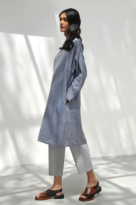 Shop_Payal Pratap_Chambrey Cotton Hand Embroidered Thread Assos Reverse Box Pleated Dress _Online_at_Aza_Fashions