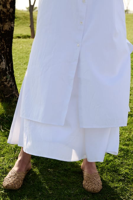 RAAS LIFE White Linen, Cotton Collared Magnolia Tunic With Pant at Aza Fashions RAAS LIFE_White Linen, Cotton Collared Magnolia Tunic With Pant _at_Aza_Fashions