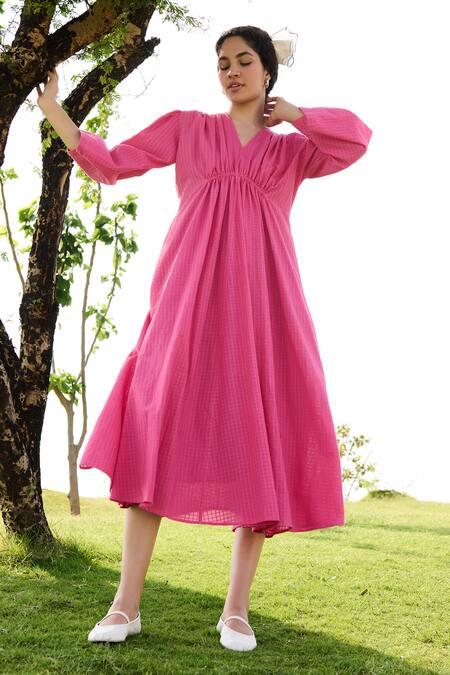 Shop RAAS LIFE Pink 100% Cotton Chequered V Neck Shringara Dress Online at Aza Fashions Shop_RAAS LIFE_Pink 100% Cotton Chequered V Neck Shringara Dress _Online_at_Aza_Fashions