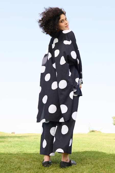 Shop RAAS LIFE Black Linen, Cotton Round Neck Bummer Polka Print Tunic With Pant at Aza Fashions Shop_RAAS LIFE_Black Linen, Cotton Round Neck Bummer Polka Print Tunic With Pant _at_Aza_Fashions