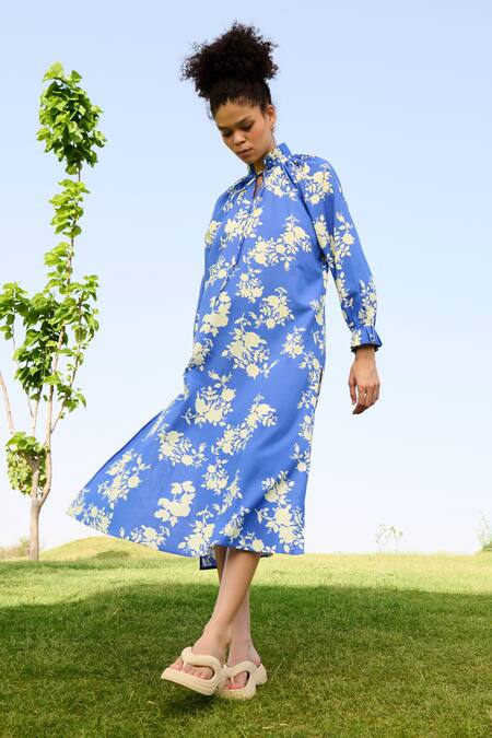 Buy RAAS LIFE Blue Linen Cotton Print Daisy Pleated High Neck Bloomy Midi Dress Online at Aza Fashions Buy_RAAS LIFE_Blue Linen Cotton Print Daisy Pleated High Neck Bloomy Midi Dress _Online_at_Aza_Fashions