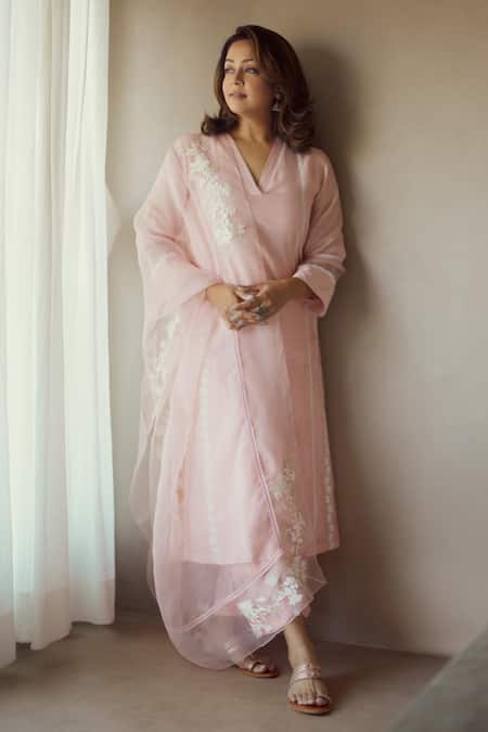 Shop_Devnaagri_Pink Chanderi And Organza Embroidered Dori Floral Block Print Kurta Set 