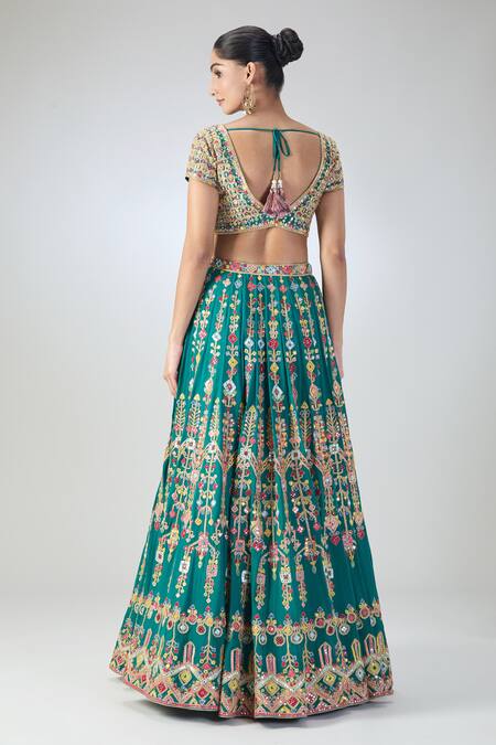 Shop Tamanna Punjabi Kapoor Green Silk Mirrors, Embroidery V-neck Lehenga Set at Aza Fashions Shop_Tamanna Punjabi Kapoor_Green Silk Mirrors, Embroidery V-neck Lehenga Set_at_Aza_Fashions
