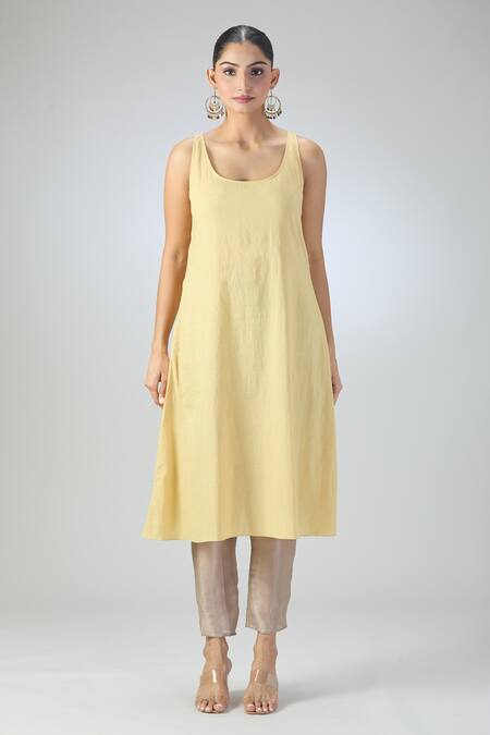 Buy_Varun Nidhika_Yellow Silk, Chanderi Embroidery Split V-neck Floral Print And Applique Work Tunic