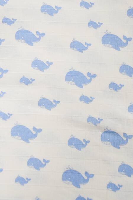 The Baby Atelier Blue Organic Cotton Print Whale Junior Quilt Online at Aza Fashions The Baby Atelier_Blue Organic Cotton Print Whale Junior Quilt_Online_at_Aza_Fashions