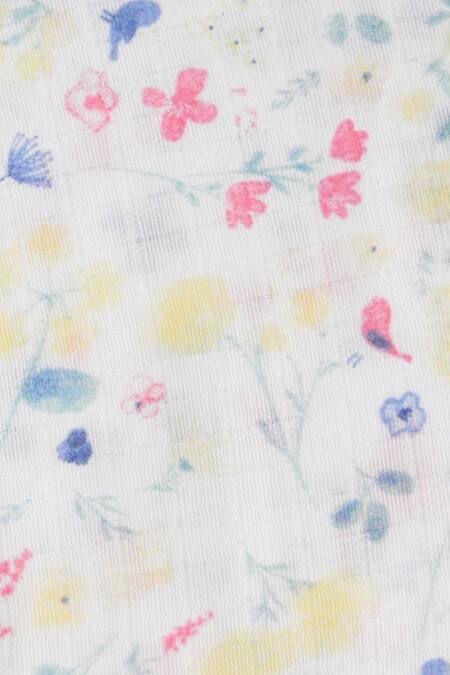 The Baby Atelier Multi Color Organic Cotton Print Flower Junior Quilt Online at Aza Fashions The Baby Atelier_Multi Color Organic Cotton Print Flower Junior Quilt_Online_at_Aza_Fashions