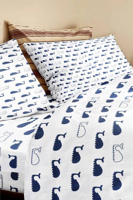 Shop The Baby Atelier White Organic Cotton Dolphin Print Queen Duvet Cover at Aza Fashions Shop_The Baby Atelier_White Organic Cotton Dolphin Print Queen Duvet Cover_at_Aza_Fashions