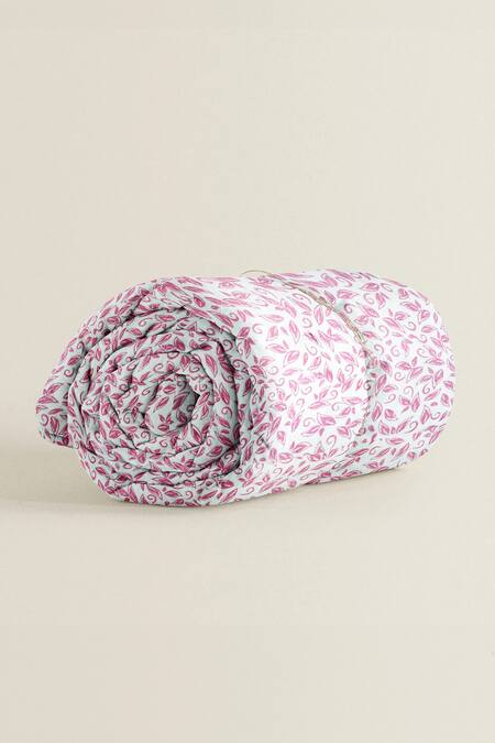 The Baby Atelier_Red Organic Cotton Flower Print Duvet Cover _Online_at_Aza_Fashions