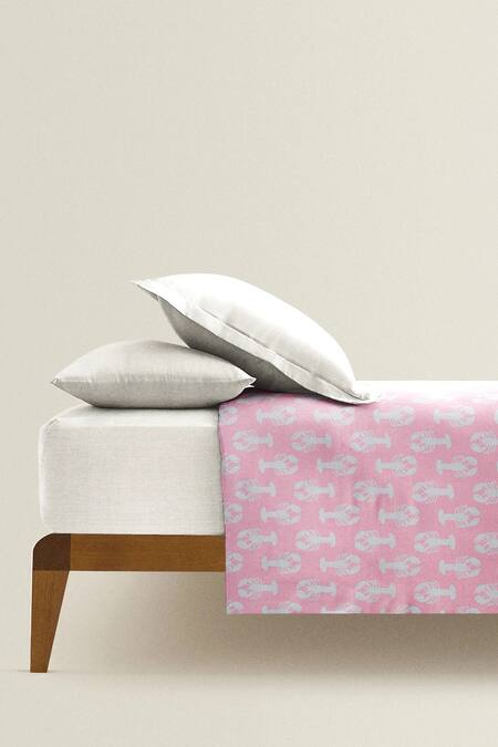 Shop_The Baby Atelier_Pink Organic Cotton Crab Print Junior Bed Cover _at_Aza_Fashions