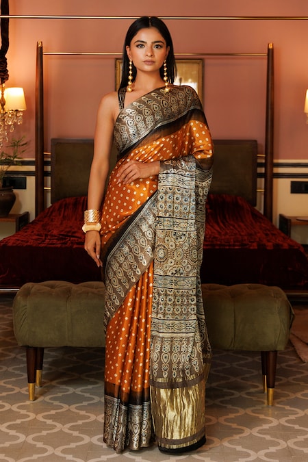 Geroo Jaipur Yellow Modal Silk Printed Ajrakh Bandhani Saree With Unstitched Blouse Piece