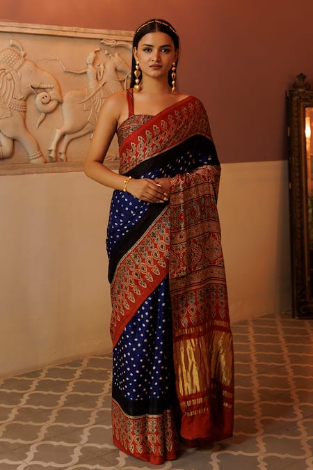 Geroo Jaipur Blue Modal Silk Printed Floral Border Saree With Unstitched Blouse Piece