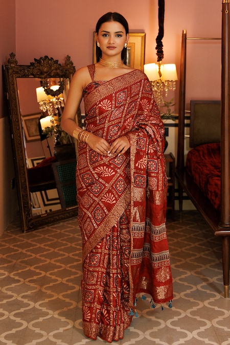 Geroo Jaipur Red Modal Silk Printed Geometric Gharchola Saree With Unstitched Blouse Piece