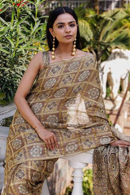 Geroo Jaipur_Brown Modal, Silk Woven Printed Gharchola Saree With Unstitched Blouse Piece _at_Aza_Fashions