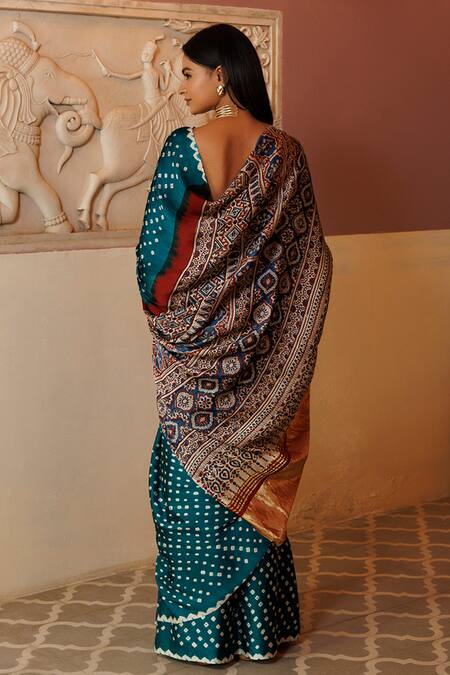 Shop Geroo Jaipur Green Modal, Silk Bandhani Scatter Saree With Unstitched Blouse Piece at Aza Fashions Shop_Geroo Jaipur_Green Modal, Silk Bandhani Scatter Saree With Unstitched Blouse Piece_at_Aza_Fashions