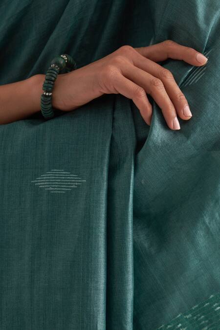 Five Point Five_Green Tussar Mayur Woven Motif Saree With Unstitched Blouse Piece _Online_at_Aza_Fashions