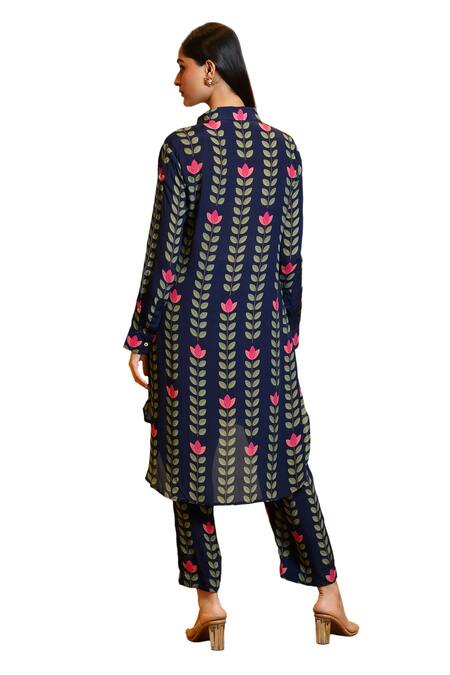 Sajeda A Lehry_Blue Silk, Crepe Embroidery Collared Sania Printed Kurta And Pant Set_Online_at_Aza_Fashions