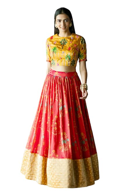 Shachi Sood_Red Silk, Chanderi Embroidery, Sequins Round Floral Print Lehenga With Blouse _Online_at_Aza_Fashions