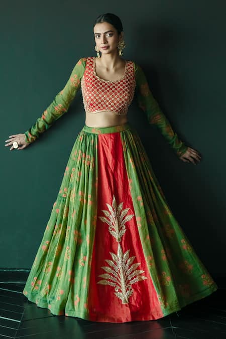 Shop Shachi Sood Green Chanderi, Tissue Zari Scoop Neck Zardozi Embroidered Lehenga Blouse Set at Aza Fashions Shop_Shachi Sood_Green Chanderi, Tissue Zari Scoop Neck Zardozi Embroidered Lehenga Blouse Set _at_Aza_Fashions