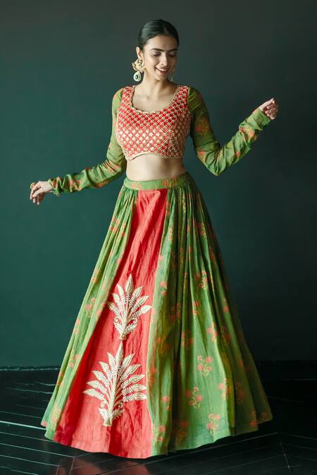 Shachi Sood Green Chanderi, Tissue Zari Scoop Neck Zardozi Embroidered Lehenga Blouse Set at Aza Fashions Shachi Sood_Green Chanderi, Tissue Zari Scoop Neck Zardozi Embroidered Lehenga Blouse Set _at_Aza_Fashions