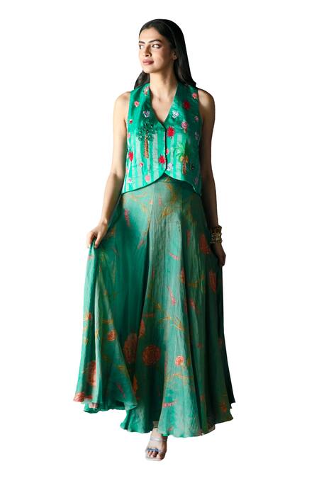 Shachi Sood Green Waist Coat Pure Silk V- Neck Floral Embroidered With Skirt Online at Aza Fashions Shachi Sood_Green Waist Coat Pure Silk V- Neck Floral Embroidered With Skirt _Online_at_Aza_Fashions