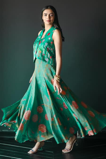 Shop Shachi Sood Green Waist Coat Pure Silk V- Neck Floral Embroidered With Skirt Online at Aza Fashions Shop_Shachi Sood_Green Waist Coat Pure Silk V- Neck Floral Embroidered With Skirt _Online_at_Aza_Fashions