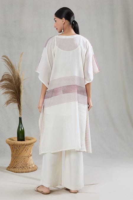 Banana Labs Maroon 100% Cotton Hand Block Printed Geometric V Checkered Kaftan Pant Set Online at Aza Fashions Banana Labs_Maroon 100% Cotton Hand Block Printed Geometric V Checkered Kaftan Pant Set _Online_at_Aza_Fashions