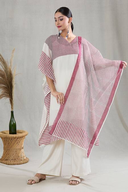 Banana Labs Maroon 100% Cotton Hand Block Printed Geometric V Checkered Kaftan Pant Set at Aza Fashions Banana Labs_Maroon 100% Cotton Hand Block Printed Geometric V Checkered Kaftan Pant Set _at_Aza_Fashions