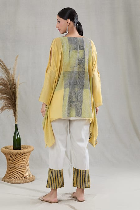 Banana Labs Yellow 100% Cotton Hand Block Printed Checkered Pattern Kaftan Pant Set Online at Aza Fashions Banana Labs_Yellow 100% Cotton Hand Block Printed Checkered Pattern Kaftan Pant Set _Online_at_Aza_Fashions