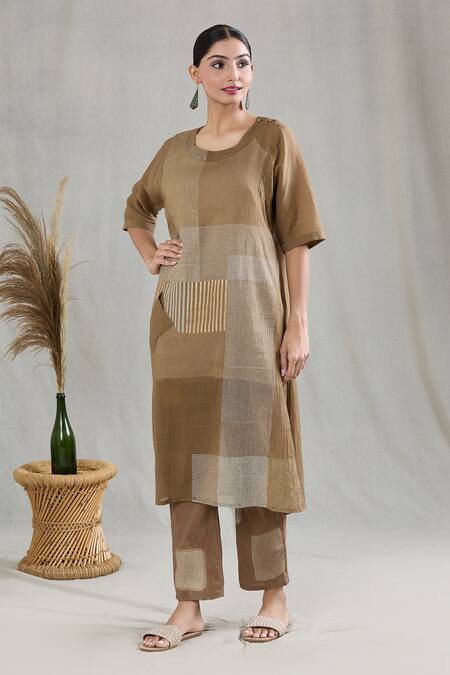 Banana Labs Green Cotton Round Neck Striped Print Kurta And Pant Set at Aza Fashions Banana Labs_Green Cotton Round Neck Striped Print Kurta And Pant Set _at_Aza_Fashions