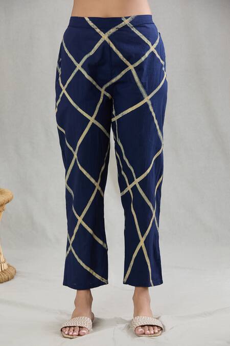 Buy_Banana Labs_White Cotton Round Neck Striped Pattern Kurta And Pant Set _Online_at_Aza_Fashions