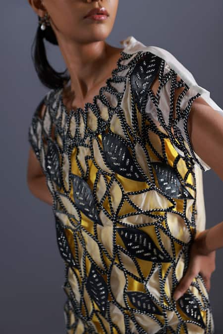 Shop Devina Juneja Black Thick Organza Fabric Dori Weave Scoop Monochrome Leaf Dress With Inner Online at Aza Fashions Shop_Devina Juneja_Black Thick Organza Fabric Dori Weave Scoop Monochrome Leaf Dress With Inner _Online_at_Aza_Fashions