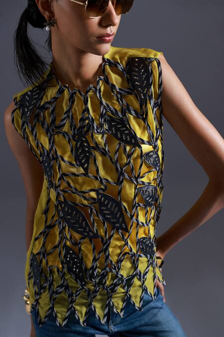 Devina Juneja_Yellow Thick Organza Fabric Dori Weave Scoop Monochrome Leaf Top With Inner _Online_at_Aza_Fashions