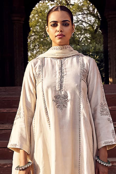 Matsya_Ivory Chanderi Embroidery Round Neck Kachi Dori A-line Kurta Pant Set_Online_at_Aza_Fashions