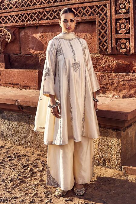 Matsya_Ivory Chanderi Embroidery Round Neck Kachi Dori A-line Kurta Pant Set_at_Aza_Fashions