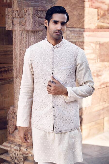 Matsya_Off White Raw Silk Embroidery Dori Bundi And Kurta Set _Online_at_Aza_Fashions