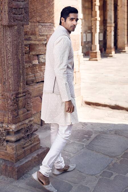 Buy_Matsya_Off White Raw Silk Embroidery Dori Bundi And Kurta Set _Online_at_Aza_Fashions