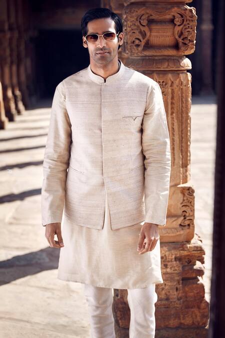 Buy Matsya Ivory Silk Embroidery Floral Bundi And Kurta Set Buy_Matsya_Ivory Silk Embroidery Floral Bundi And Kurta Set